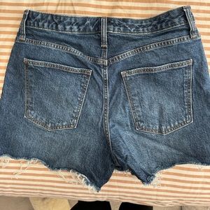 Universal thred Jean shorts